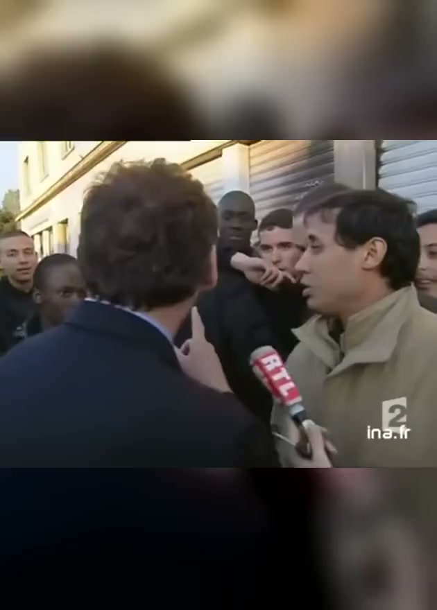 La gifle de Bayrou (2002)